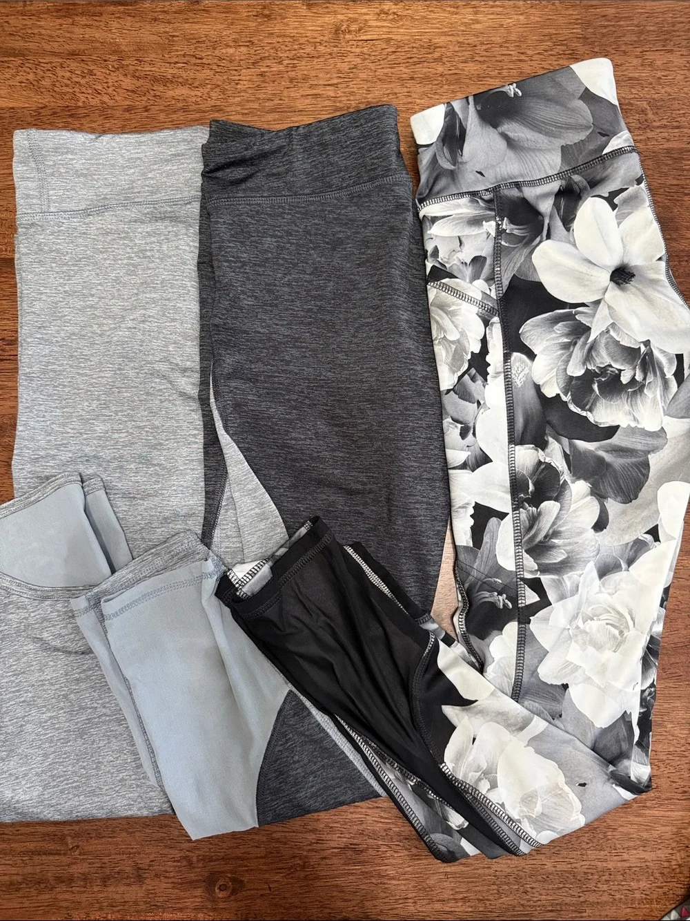 3 Old Navy go dry active leggings with mesh for girls